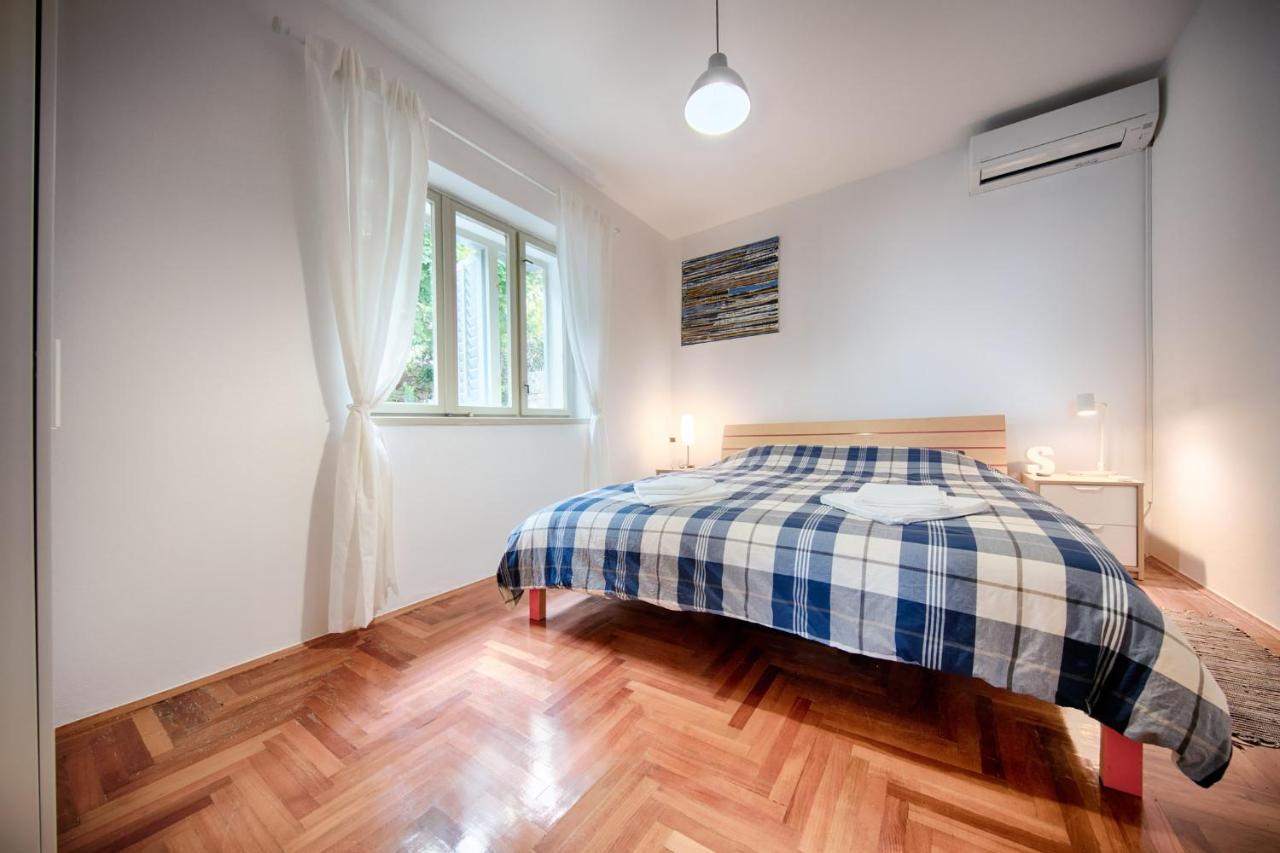 Apartments By The Sea Hvar - 14197 Hvar Town Extérieur photo
